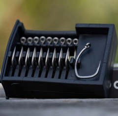 One More Cast Lock Hook Micro Barbed No 4 Sazan İğnesi